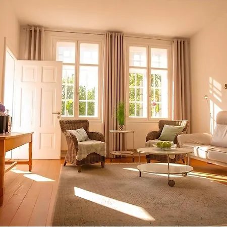 公寓 Altbau - Mit Sonniger Loggia Im Schlossgebiet 布隆