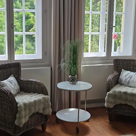 Altbau - Mit Sonniger Loggia Im Schlossgebiet Apartamento *