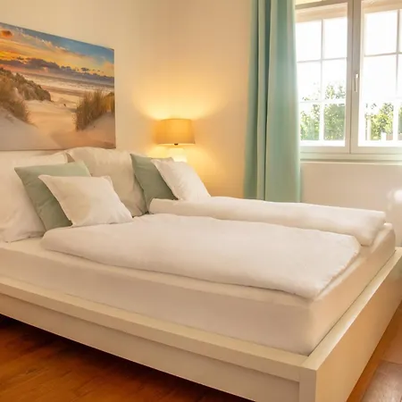 Apartamento Altbau - Mit Sonniger Loggia Im Schlossgebiet Plön